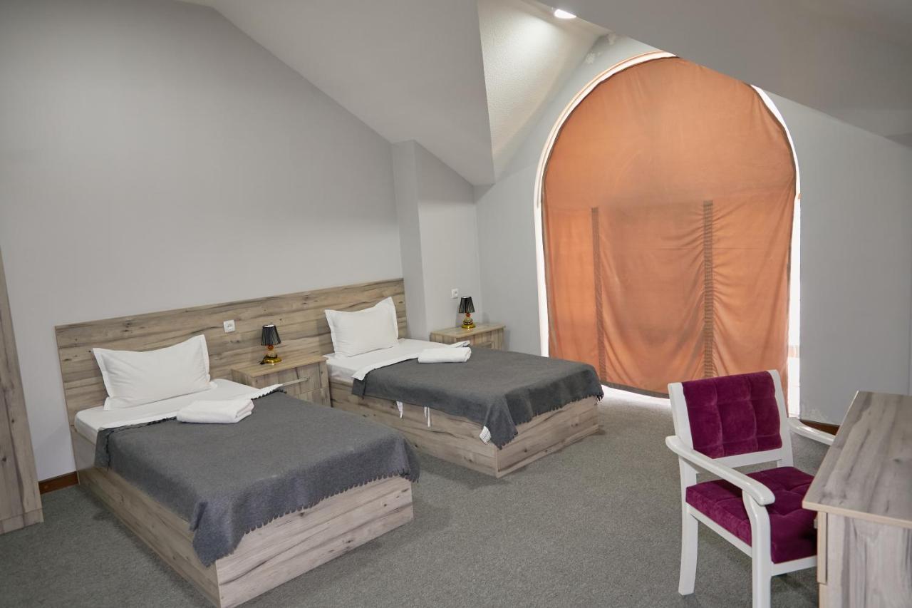 Hotel Muqaddas Samarkand Esterno foto