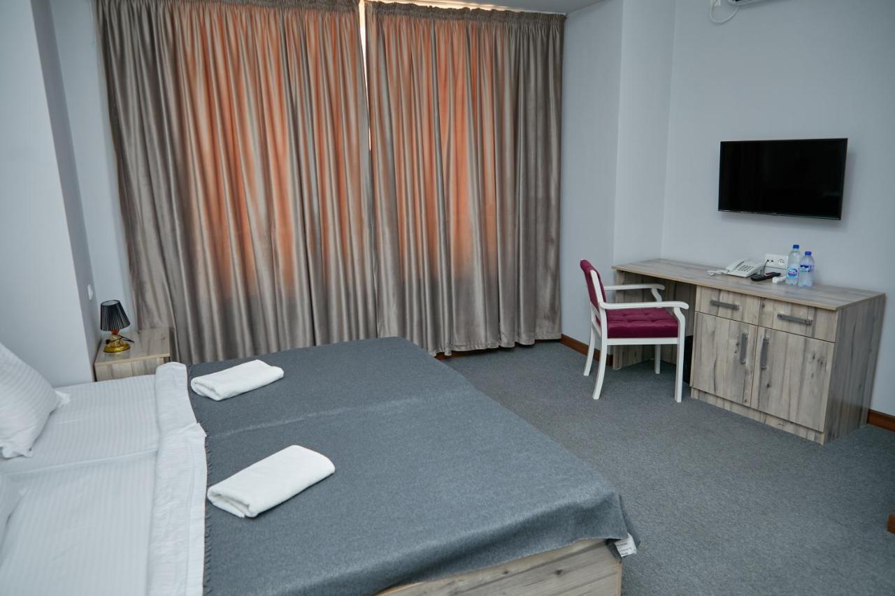 Hotel Muqaddas Samarkand Esterno foto